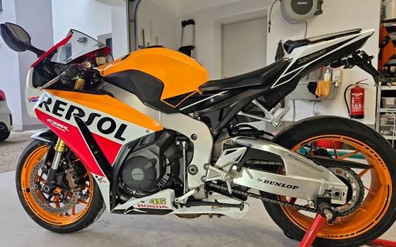 Gebrauchtmotorrad Honda CBR1000RR Fireblade - Bild 4