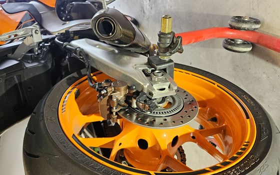 Gebrauchtmotorrad Honda CBR1000RR Fireblade - Bild 6