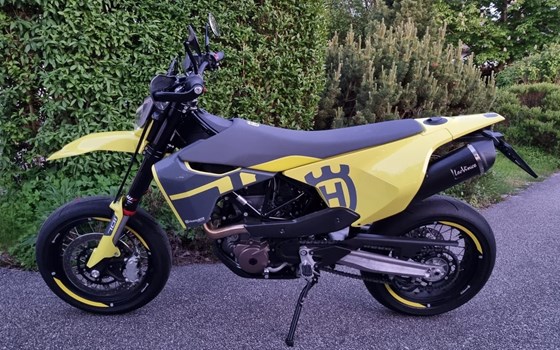 Gebrauchtmotorrad Husqvarna 701 Supermoto - Bild 1