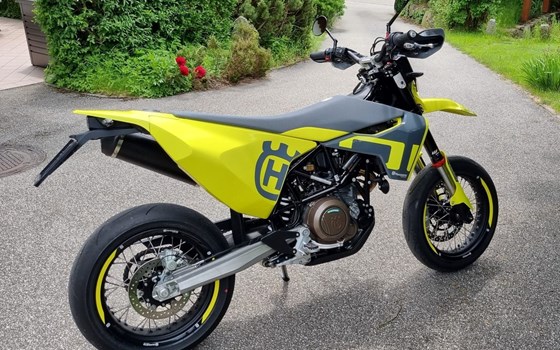 Gebrauchtmotorrad Husqvarna 701 Supermoto - Bild 7