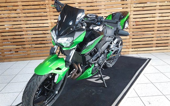 Gebrauchtmotorrad Kawasaki Z 400 - Bild 3