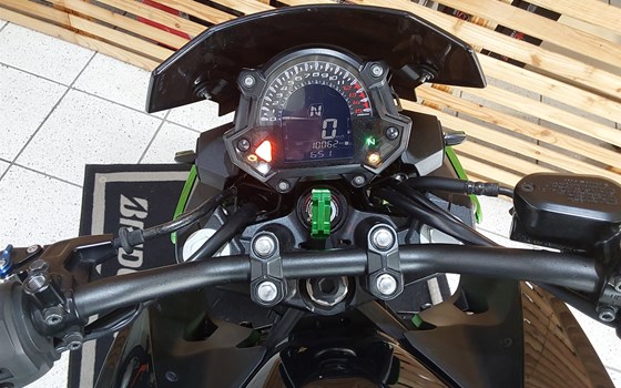 Gebrauchtmotorrad Kawasaki Z 400 - Bild 8