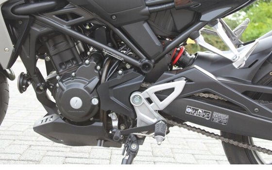 Gebrauchtmotorrad Honda CB300R - Bild 10