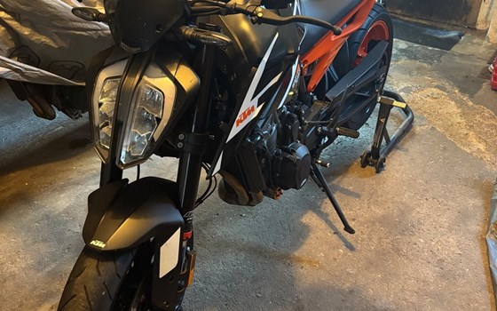 Gebrauchtmotorrad KTM 890 Duke GP - Bild 1