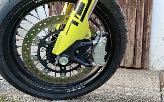 Gebrauchtmotorrad Husqvarna 701 Supermoto - Bild 2