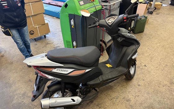 Gebrauchtmotorrad KSR Moto RS 8000 - Bild 2