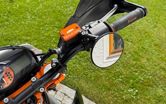 Gebrauchtmotorrad KTM 690 SMC R - Bild 11