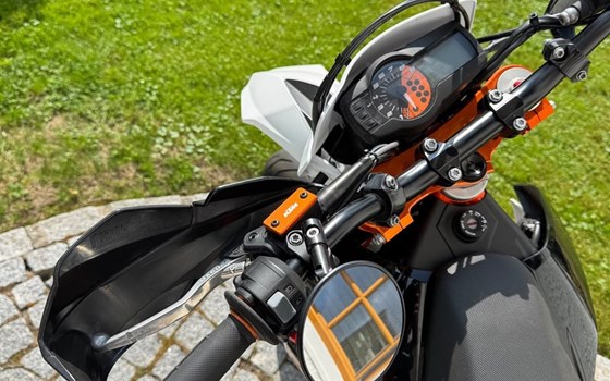 Gebrauchtmotorrad KTM 690 SMC R - Bild 12