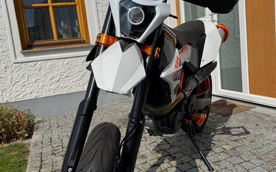 Gebrauchtmotorrad KTM 690 SMC R - Bild 2