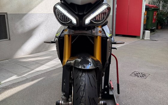 Gebrauchtmotorrad Triumph Speed Triple 1200 RS - Bild 4