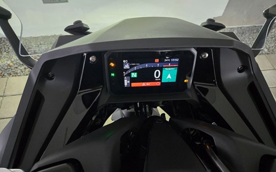 Gebrauchtmotorrad Honda Forza 750 - Bild 8