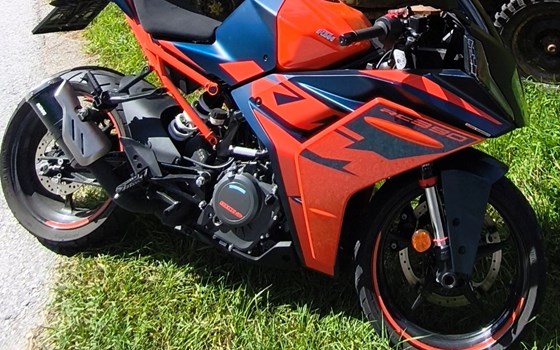Gebrauchtmotorrad KTM RC 390 - Bild 2