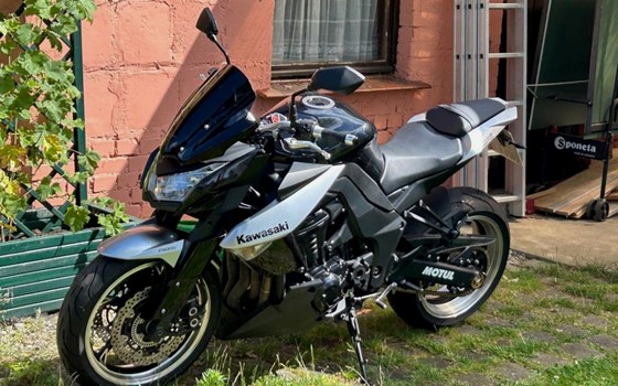 Gebrauchtmotorrad Kawasaki Z1000 - Bild 1