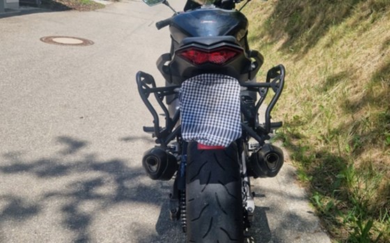 Gebrauchtmotorrad Kawasaki Z1000 - Bild 3