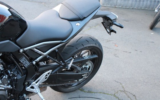 Gebrauchtmotorrad Suzuki GSX-8R - Bild 11