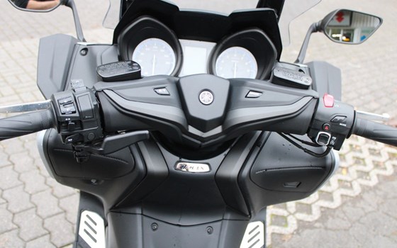 Gebrauchtmotorrad Yamaha TMAX 560 - Bild 13