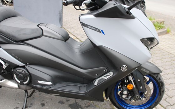 Gebrauchtmotorrad Yamaha TMAX 560 - Bild 8