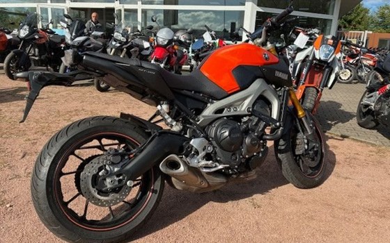 Gebrauchtmotorrad Yamaha MT-09 - Bild 1