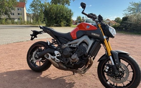 Gebrauchtmotorrad Yamaha MT-09 - Bild 3
