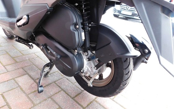 Neufahrzeug Suzuki Avenis 125 - Bild 8