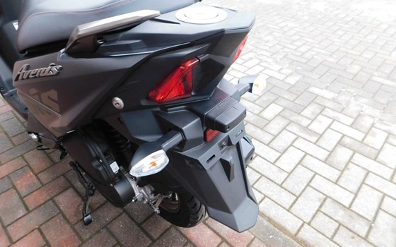Neufahrzeug Suzuki Avenis 125 - Bild 9