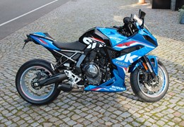 Neumotorrad Suzuki GSX-8R