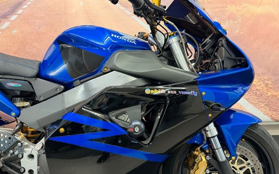 Gebrauchtmotorrad Honda CBR 900 RR Fireblade - Bild 2