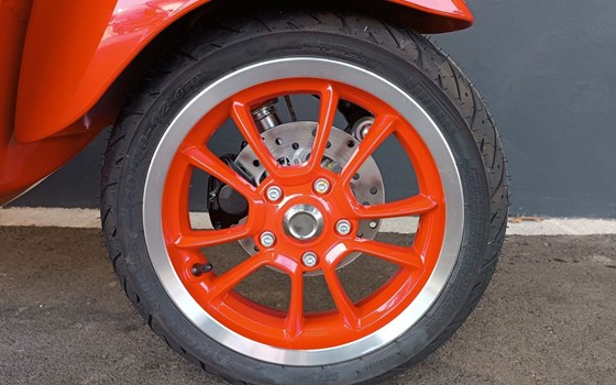 Neufahrzeug Vespa Elettrica 70 km/h - Bild 10