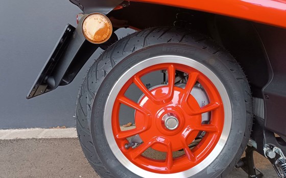 Neufahrzeug Vespa Elettrica 70 km/h - Bild 13