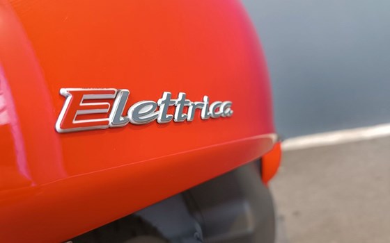 Neufahrzeug Vespa Elettrica 70 km/h - Bild 24