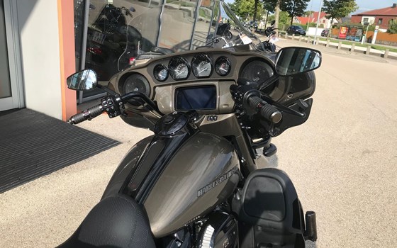 Gebrauchtmotorrad Harley-Davidson CVO Limited FLHTKSE - Bild 10