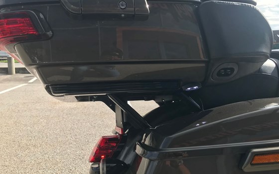 Gebrauchtmotorrad Harley-Davidson CVO Limited FLHTKSE - Bild 9