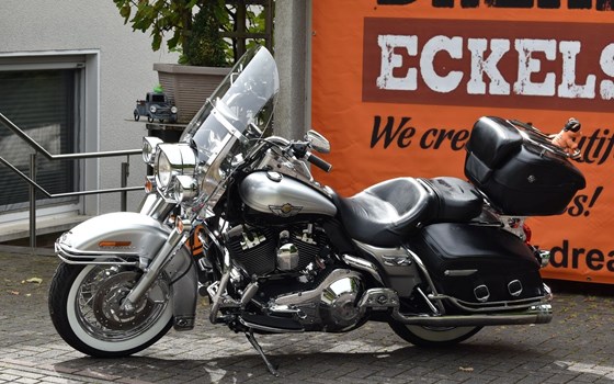 Gebrauchtmotorrad Harley-Davidson Road King Classic FLHRC - Bild 1