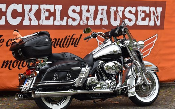 Gebrauchtmotorrad Harley-Davidson Road King Classic FLHRC - Bild 5