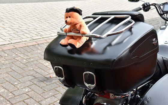 Gebrauchtmotorrad Harley-Davidson Road King Classic FLHRC - Bild 9