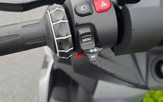 Gebrauchtmotorrad BMW C 400 X - Bild 3