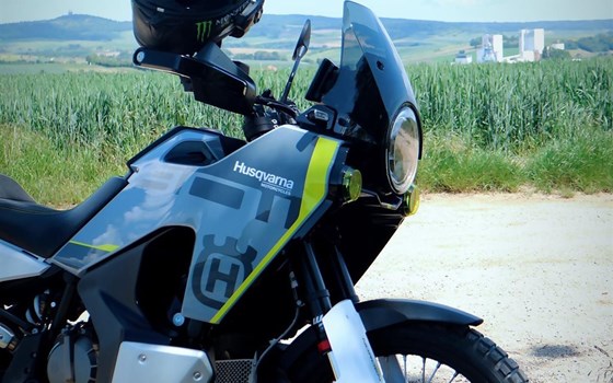 Gebrauchtmotorrad Husqvarna Norden 901 - Bild 1