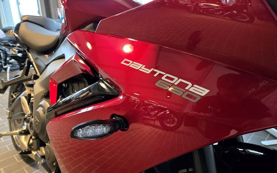 Neufahrzeug Triumph Daytona 660 - Bild 10