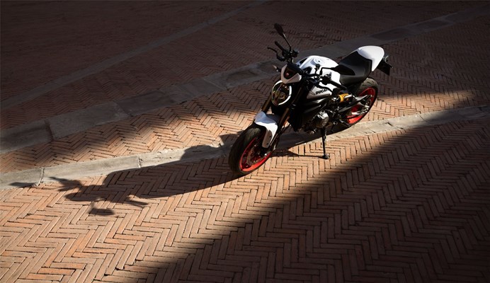 Ducati Monster + (weiß) - Bild 5