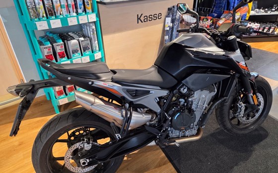 Gebrauchtmotorrad KTM 790 Duke - Bild 3
