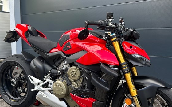 Gebrauchtmotorrad Ducati Streetfighter V4 S - Bild 4