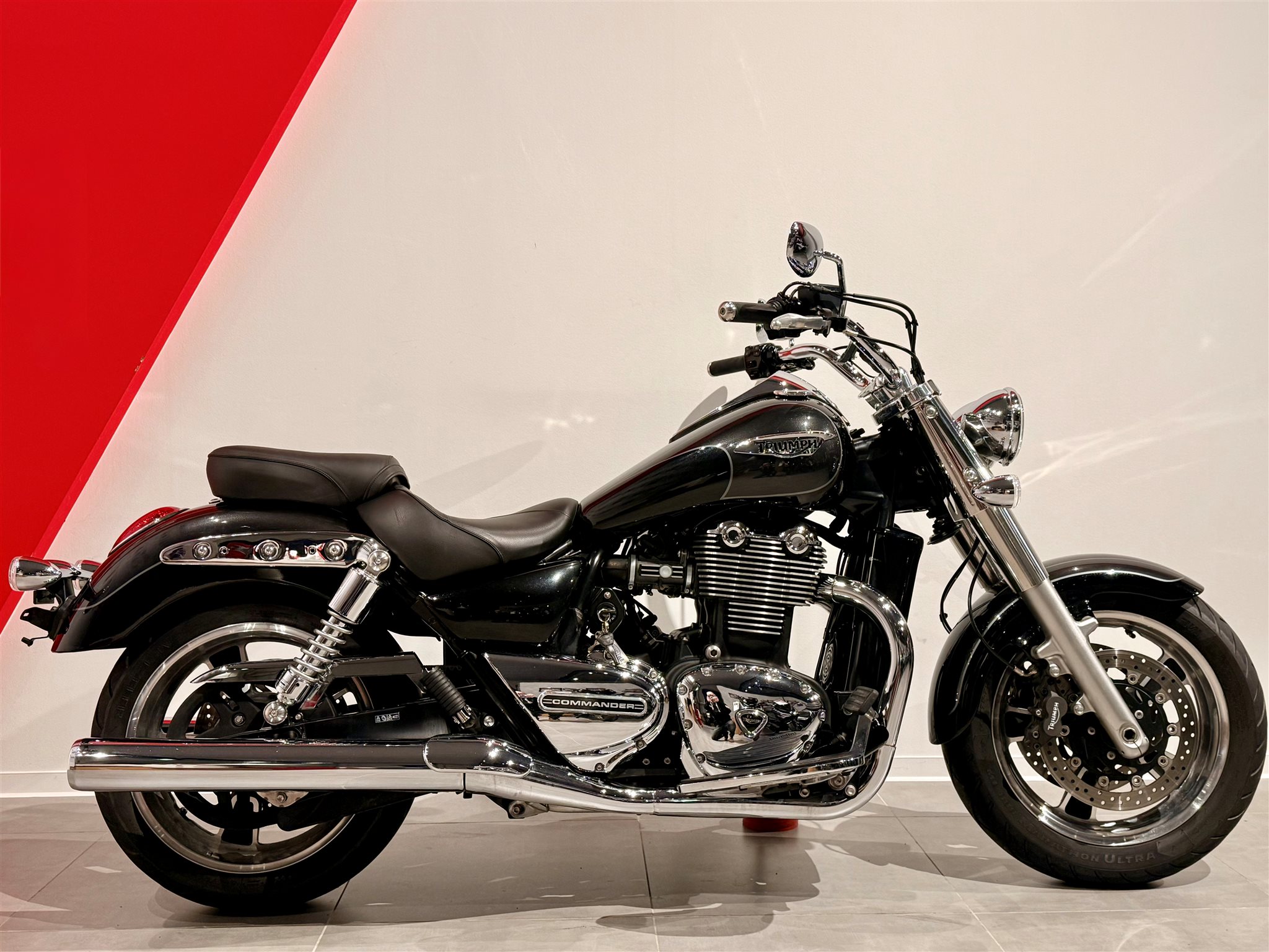 Triumph Thunderbird Commander