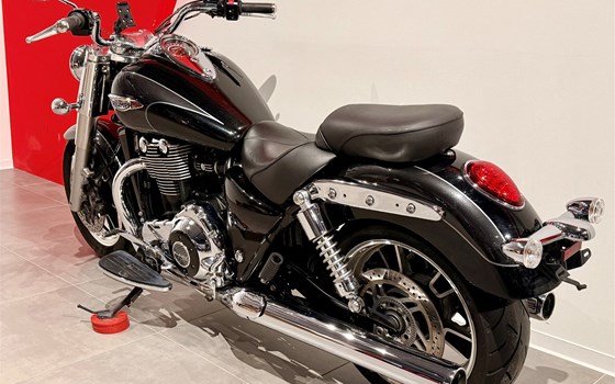 Gebrauchtmotorrad Triumph Thunderbird Commander - Bild 13