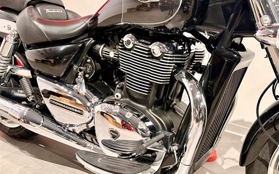 Gebrauchtmotorrad Triumph Thunderbird Commander - Bild 8