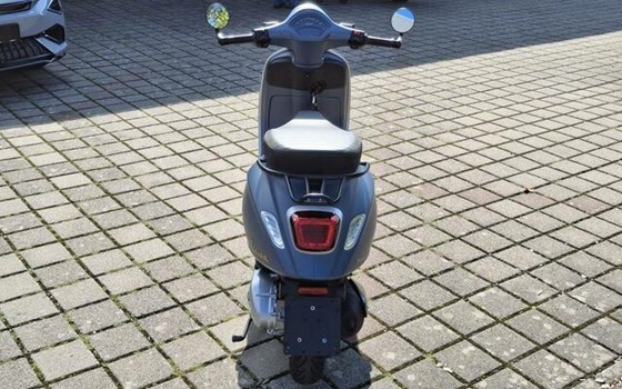 Neufahrzeug Piaggio ET3 125 Primavera - Bild 2