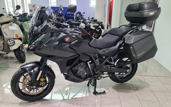 Gebrauchtmotorrad Honda NT1100 - Bild 3