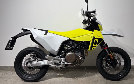 Neufahrzeug Husqvarna 701 Supermoto - Bild 1