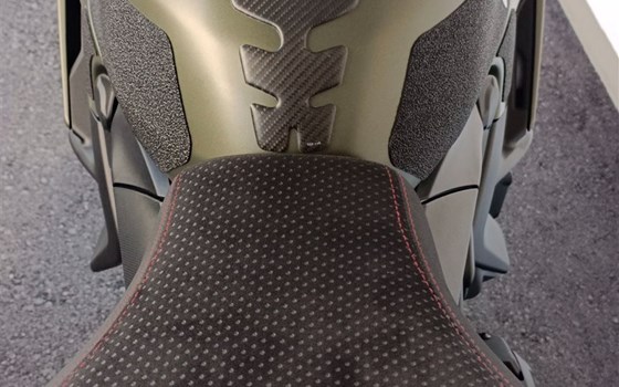 Gebrauchtmotorrad Ducati Streetfighter V2 - Bild 7