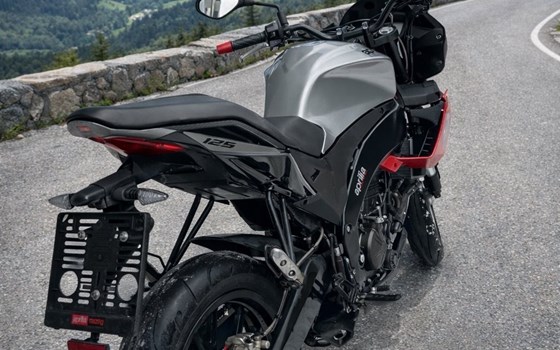 Gebrauchtmotorrad Aprilia Tuono 125 - Bild 2