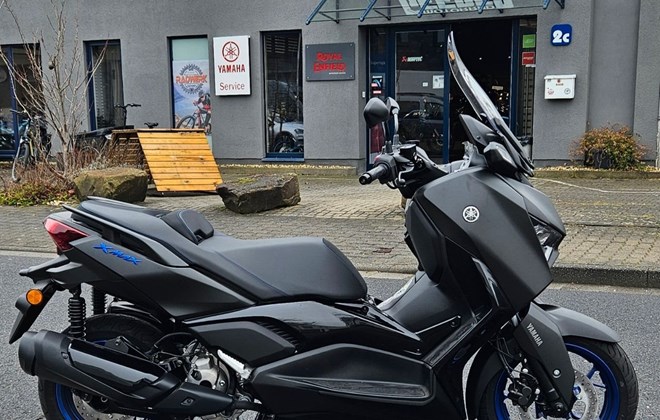 Yamaha XMAX 300